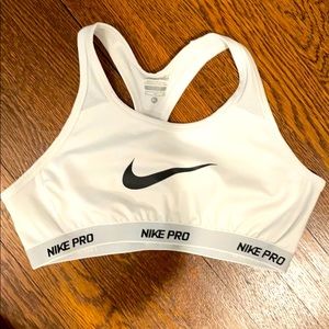 Nike Pro Sports Bra Kids